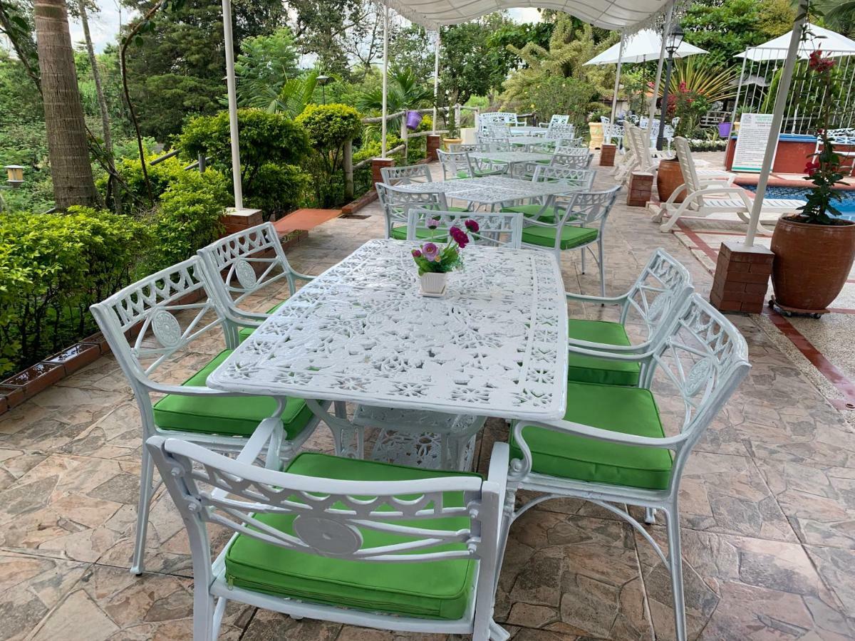 Hotel West California Puerto Espejo Esterno foto